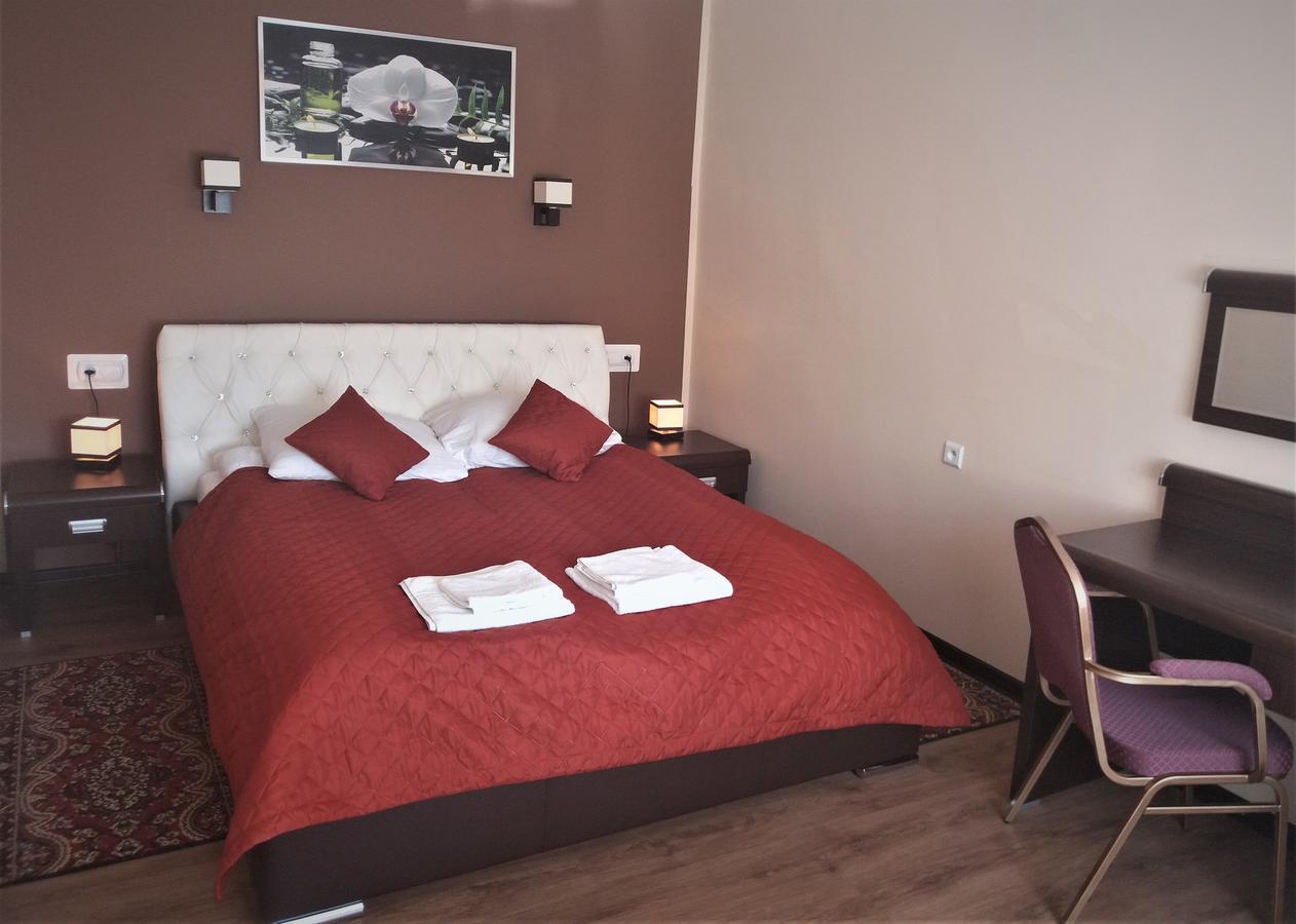 Hotel Skarpa Sejny Esterno foto